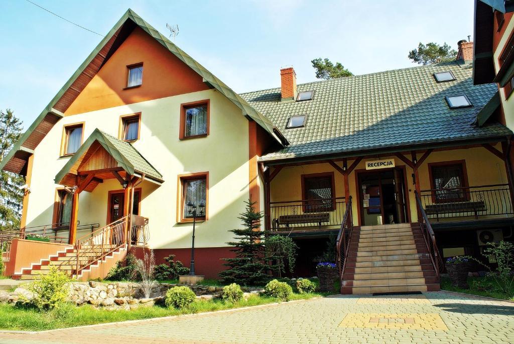 Отель Augustowia Экстерьер фото